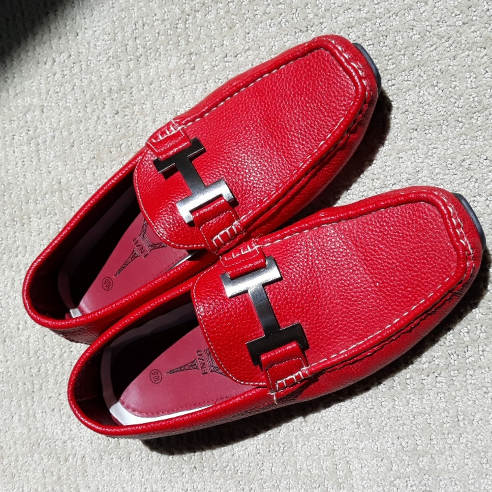 Enzo Romeo red leather driving moccasins. Size 10.5